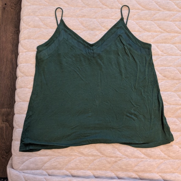 Two Tops - Picture 6 of 6